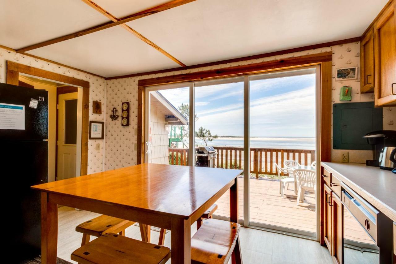 Happy Camp Beachfront Cabin Netarts Экстерьер фото